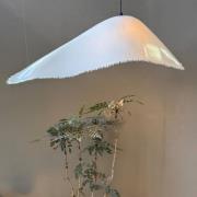 Karman Hängeleuchte Moby Dick, Länge 150 cm, Fiberglas, weiß