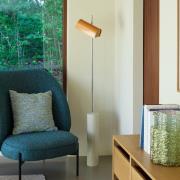 LED-Stehlampe Reflector, orangefarben, Höhe 160 cm, Eisen