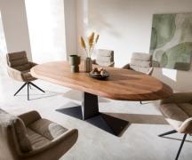 Esstisch Aithon 240x105 cm Akazie Braun Metallgestell Schwarz Oval